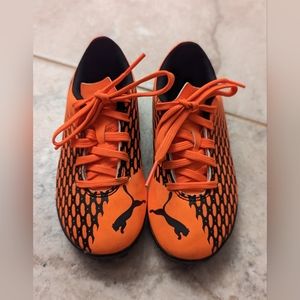 Used Toddler Puma Cleats. Size 11c